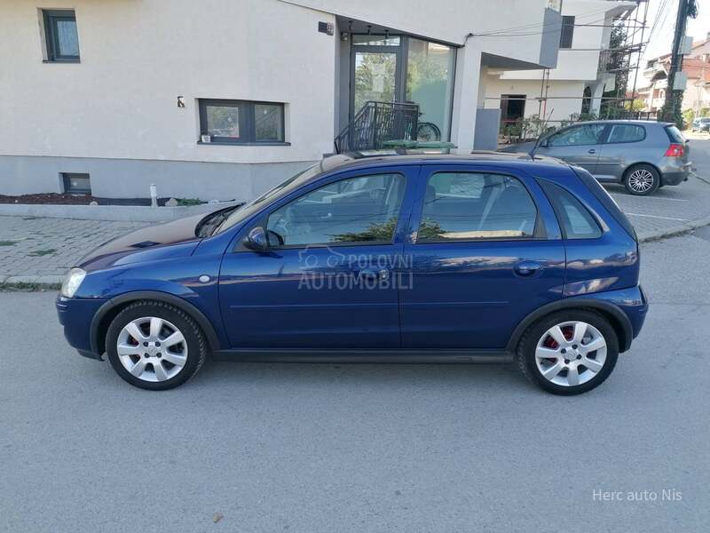 Opel Corsa C 1.2i ESSENTIA CH