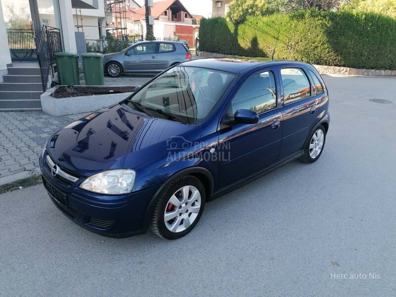 Opel Corsa C 1.2i ESSENTIA CH