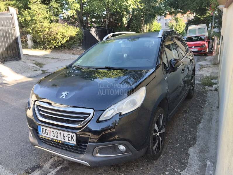 Peugeot 2008 1.2 Urban Cross