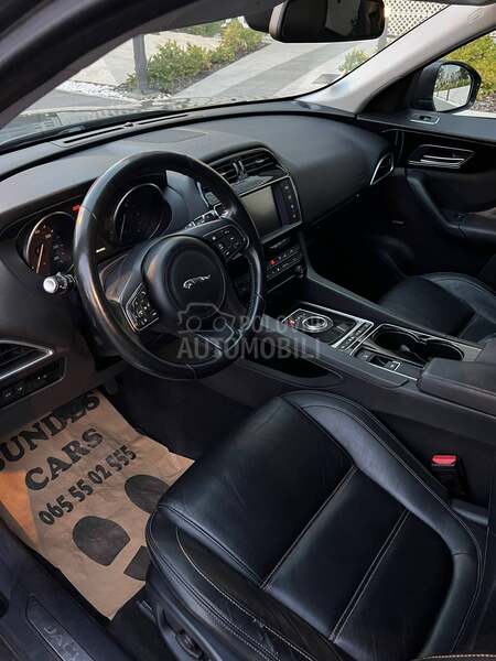 Jaguar F pace 