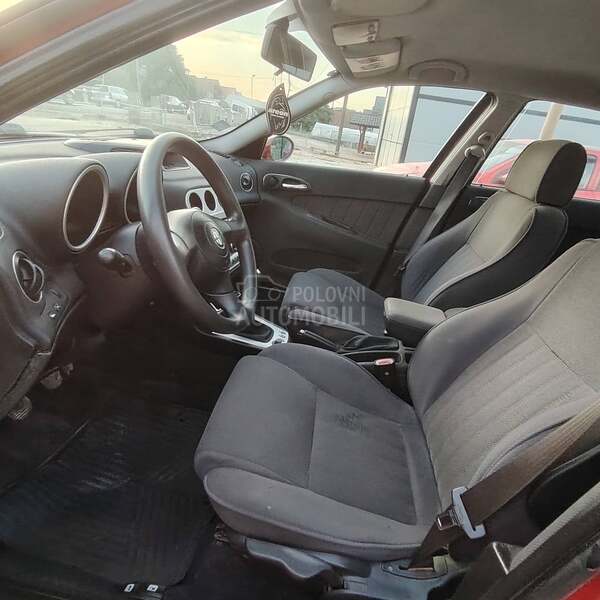 Alfa Romeo 156 