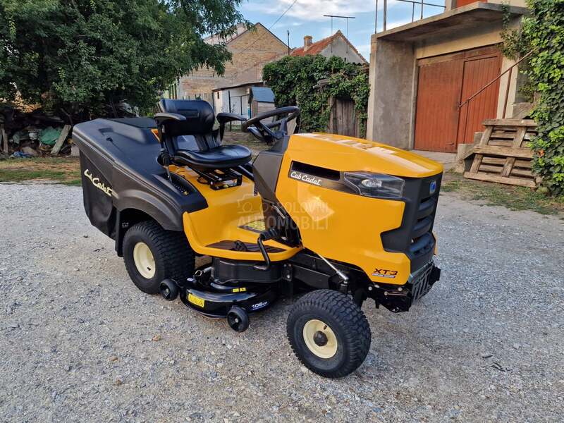 Cub Cadet XT 3