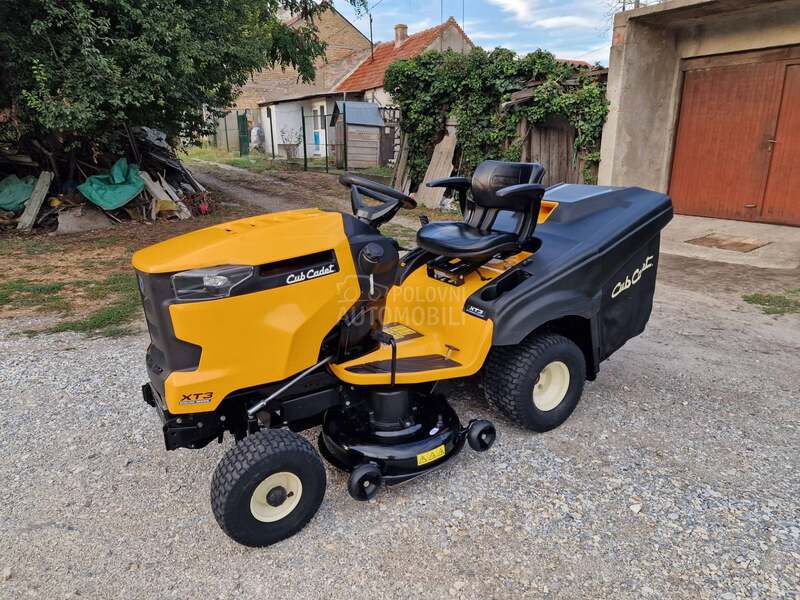 Cub Cadet XT 3
