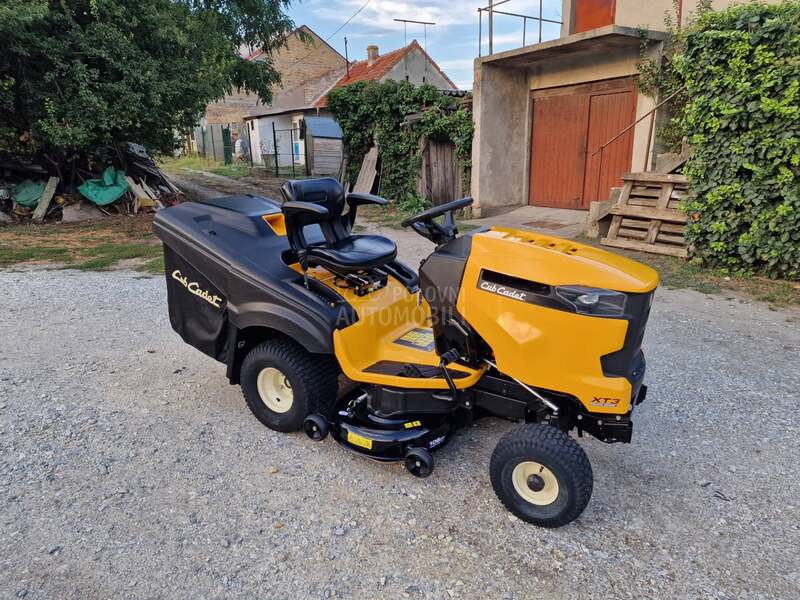 Cub Cadet XT 3