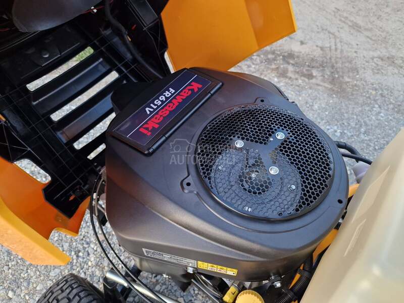 Cub Cadet XT 3