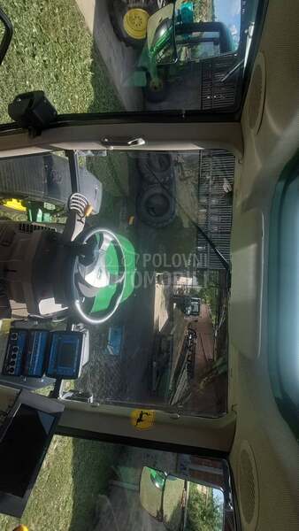 John Deere 6230