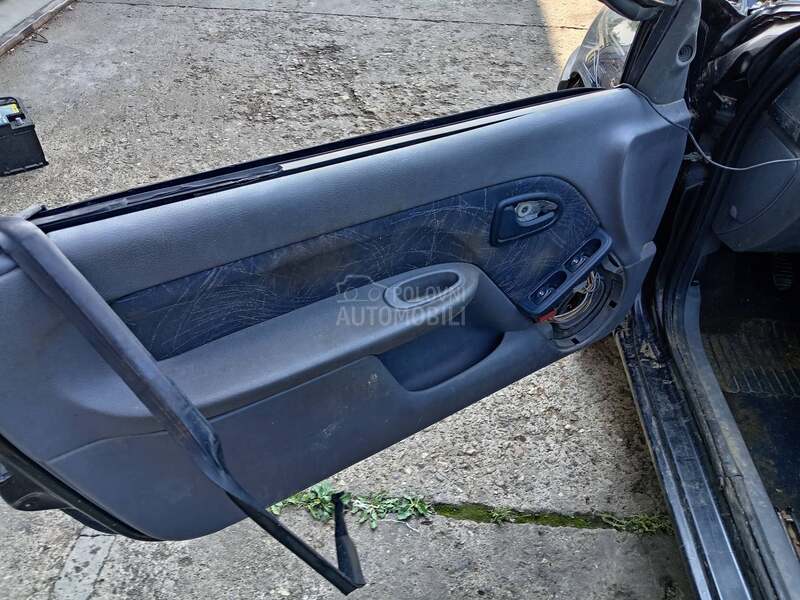 Renault Clio 1.4i 16v