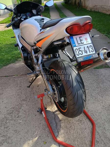 Kawasaki ZX9R