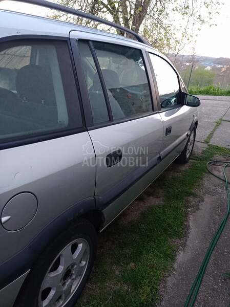 Opel Zafira 1.6 16V