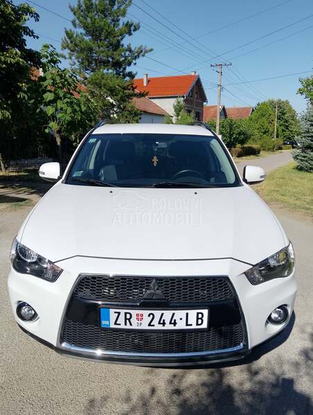 Mitsubishi Outlander 2.0Pliin  2010g