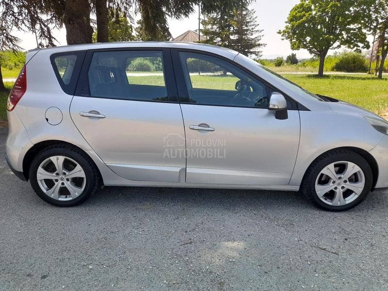 Renault Scenic 1.5 DCI