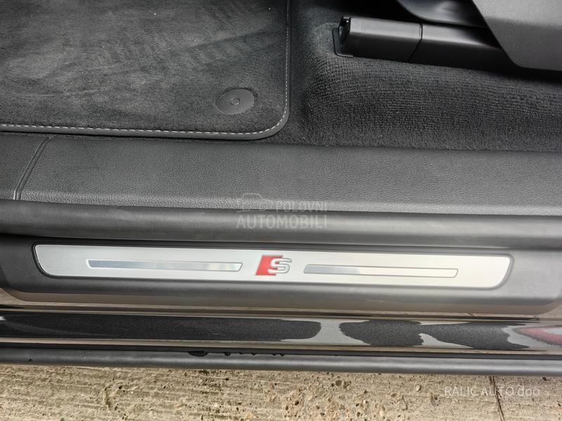 Audi Q8 50TDI/S LINE/HIBRID