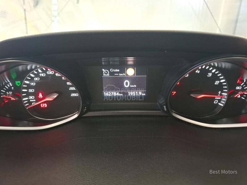 Peugeot 308 1.2 110 business
