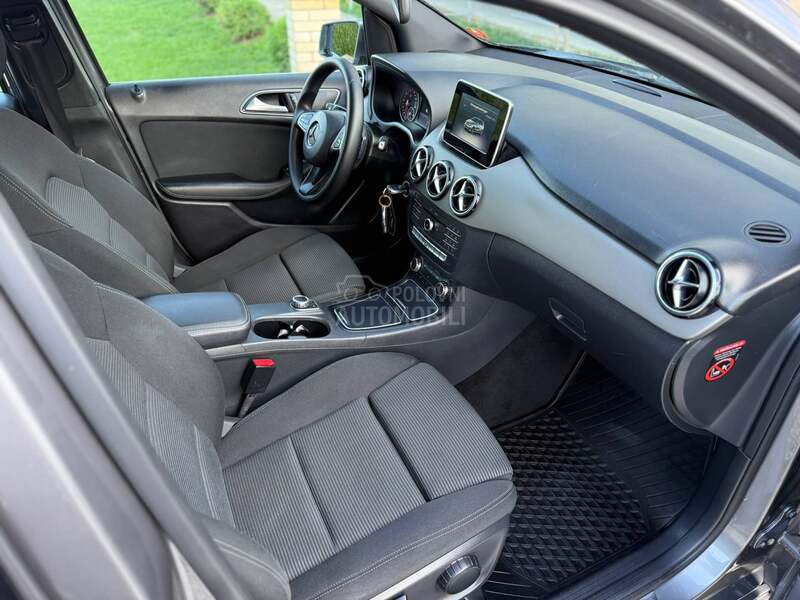 Mercedes Benz B 180 u.v.o.z. C.H.