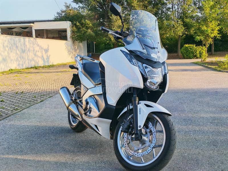 Honda INTEGRA NC700D
