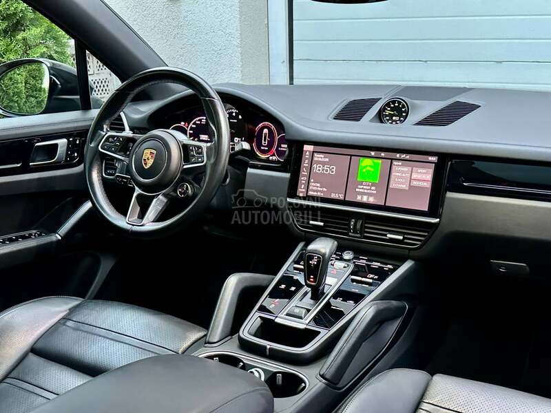 Porsche Cayenne Coupe e-HYBRID