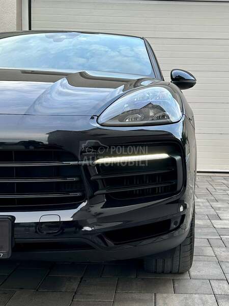 Porsche Cayenne Coupe e-HYBRID
