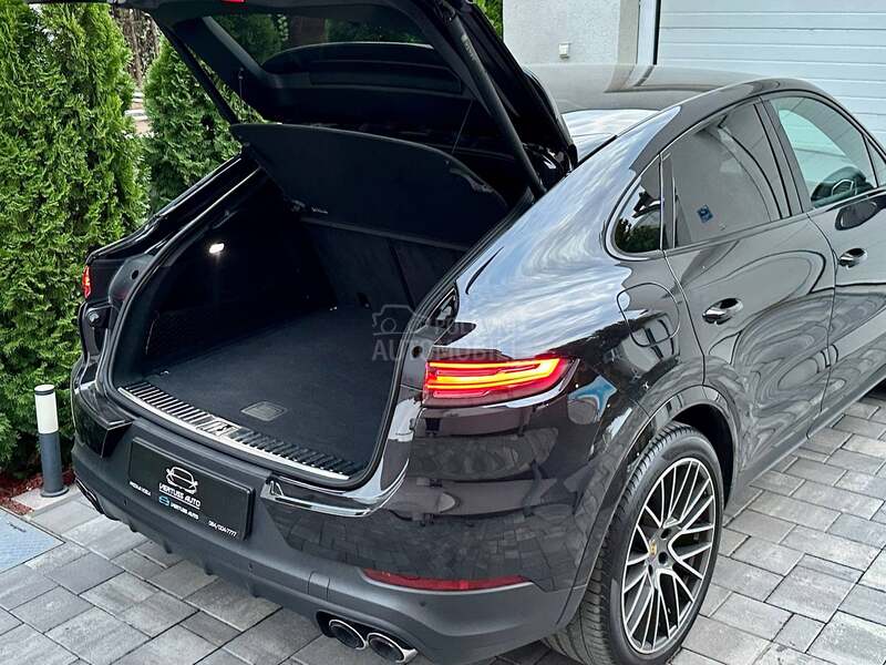 Porsche Cayenne Coupe e-HYBRID