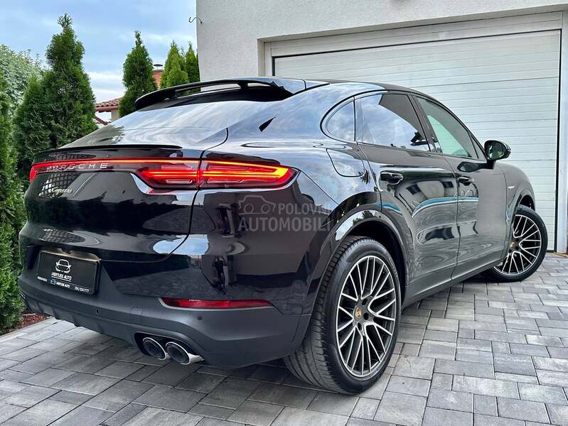 Porsche Cayenne Coupe e-HYBRID