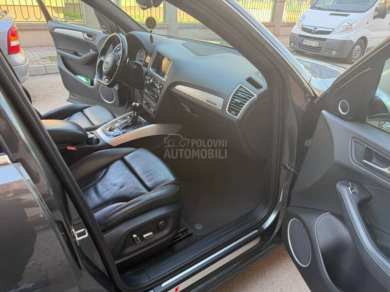 Audi SQ5 