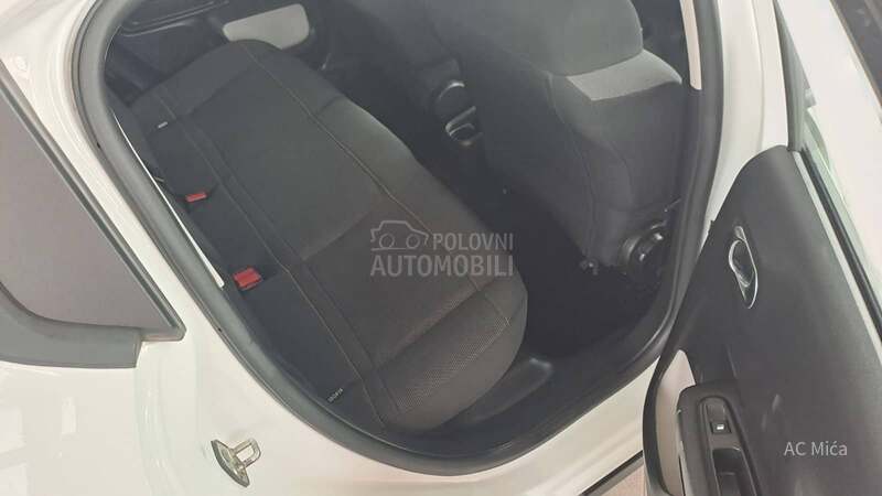 Citroen C3 1.2 PURE NAV LED USB