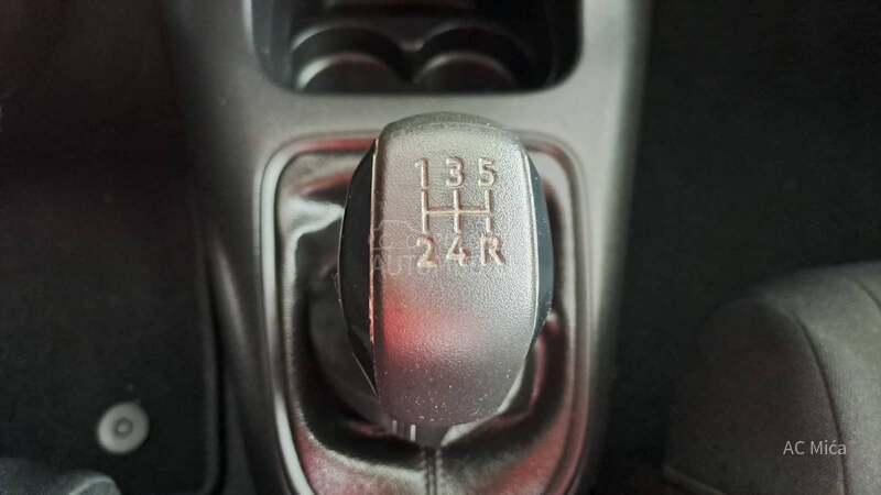 Citroen C3 1.2 PURE NAV LED USB