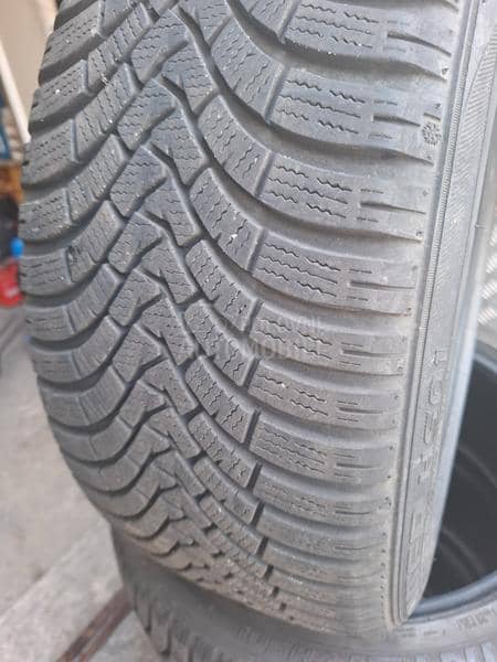 Falken 235/45 R18 Zimska
