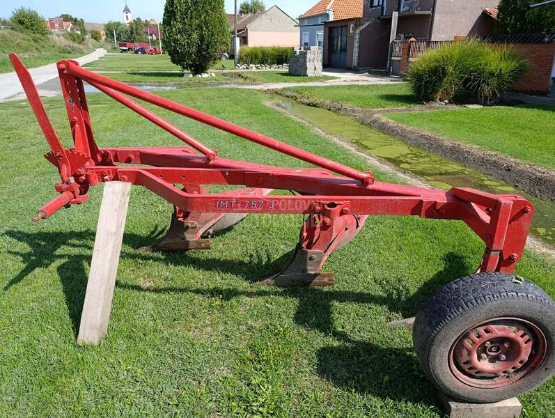 IMT 757