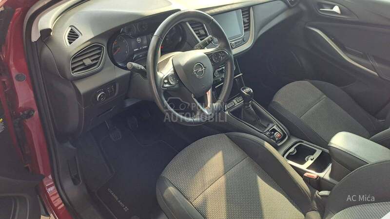 Opel Grandland 1.2 TURB NAV ALU KAM