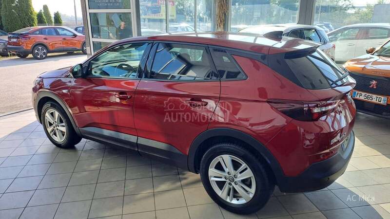 Opel Grandland 1.2 TURB NAV ALU KAM