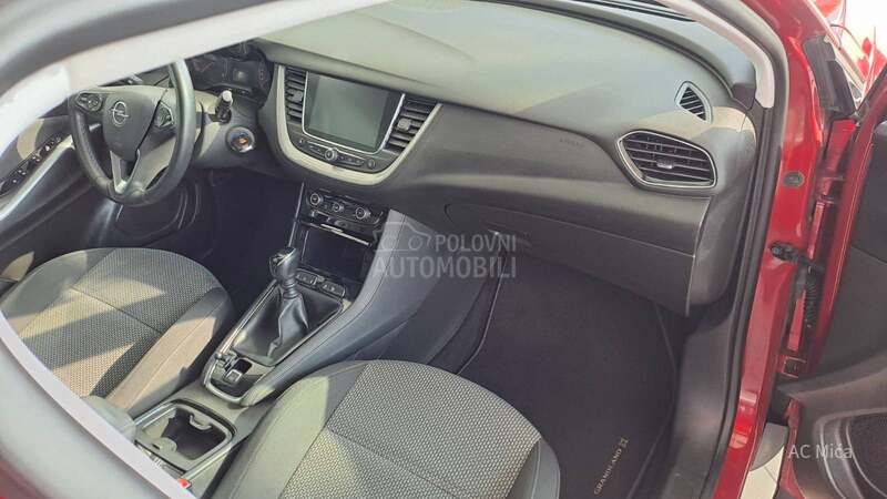Opel Grandland 1.2 TURB NAV ALU KAM