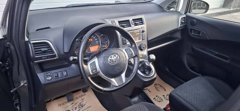 Toyota Verso-S 1.4 D Pano.rama