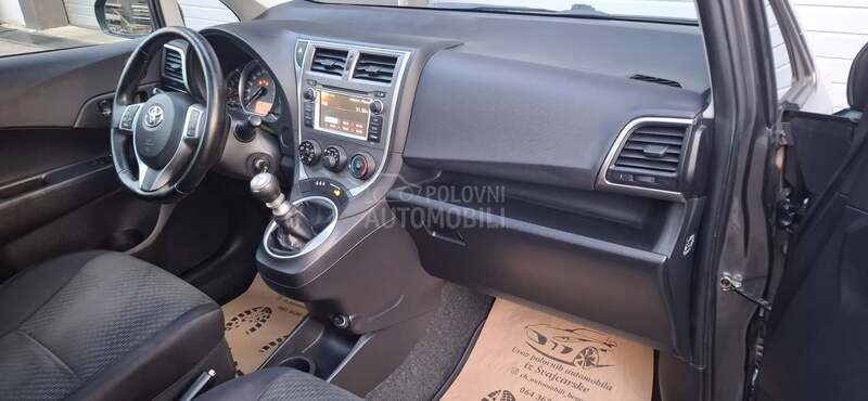 Toyota Verso-S 1.4 D Pano.rama