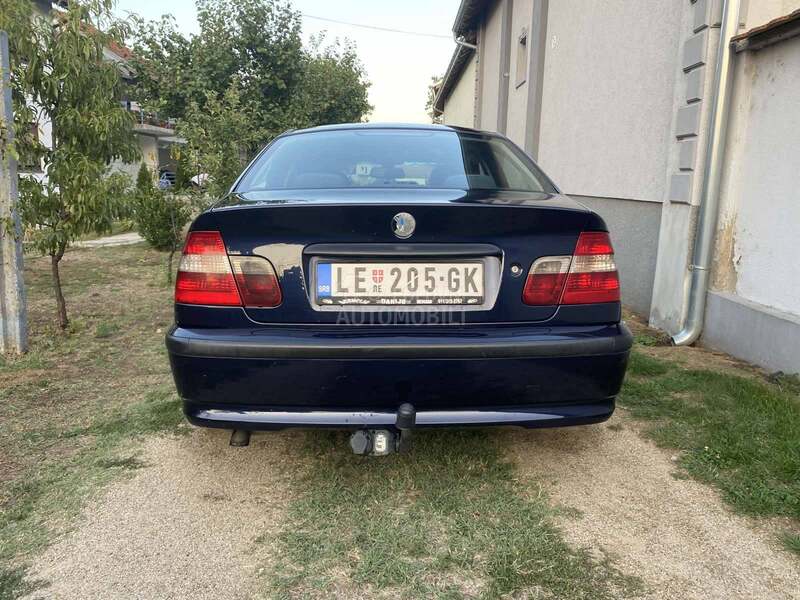 BMW 318 