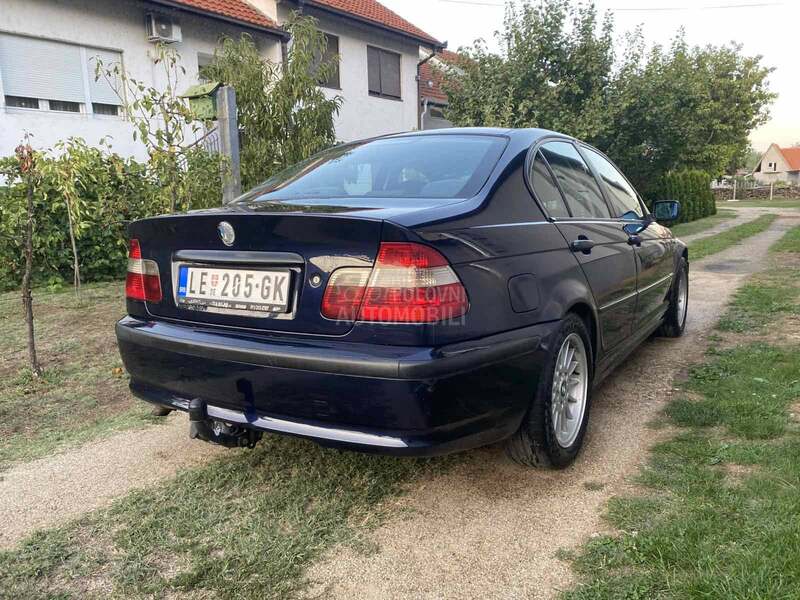 BMW 318 