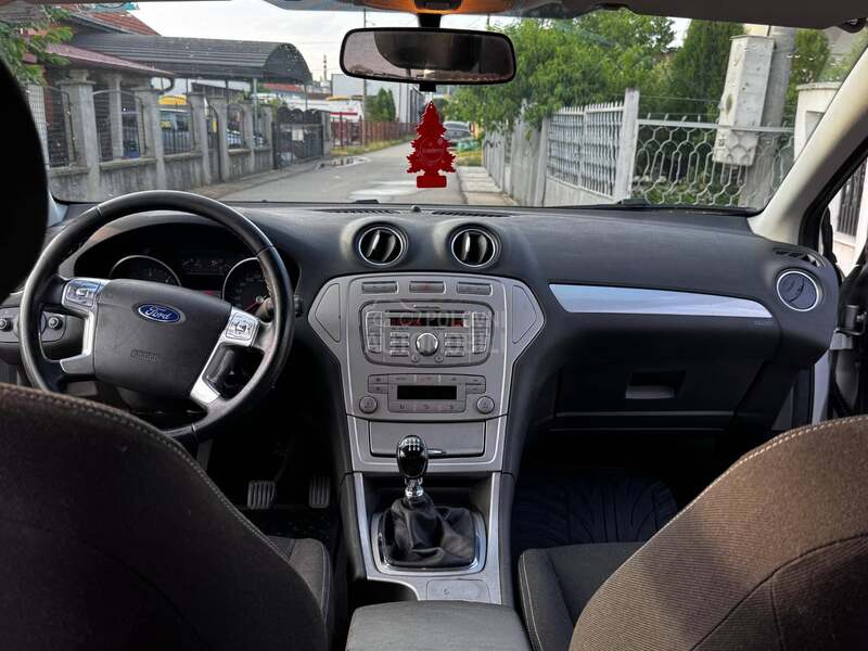 Ford Mondeo 