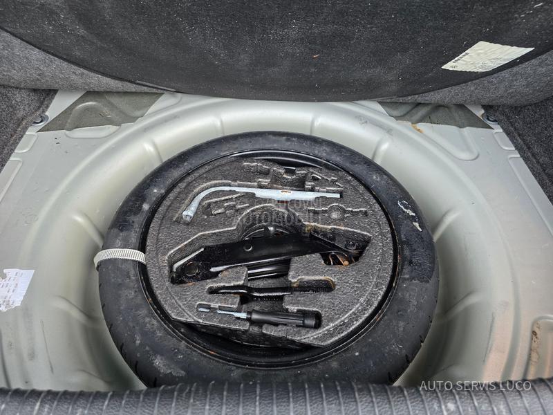 Volkswagen Golf 6 1.6 TDI style T O P