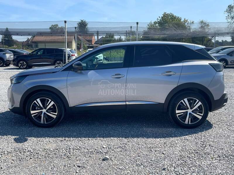 Peugeot 3008 1.2 Puretech/Allure