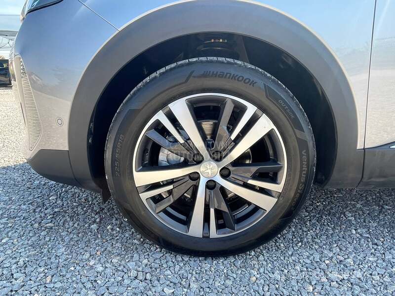 Peugeot 3008 1.2 Puretech/Allure