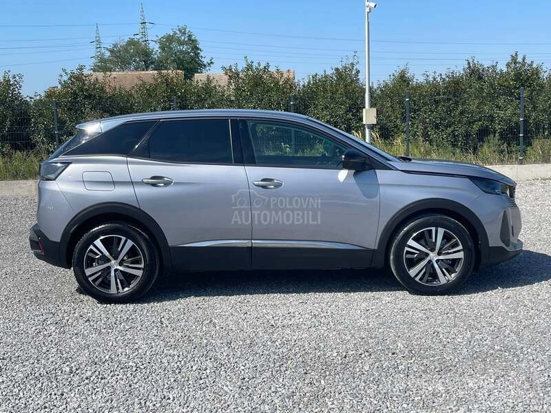 Peugeot 3008 1.2 Puretech/Allure