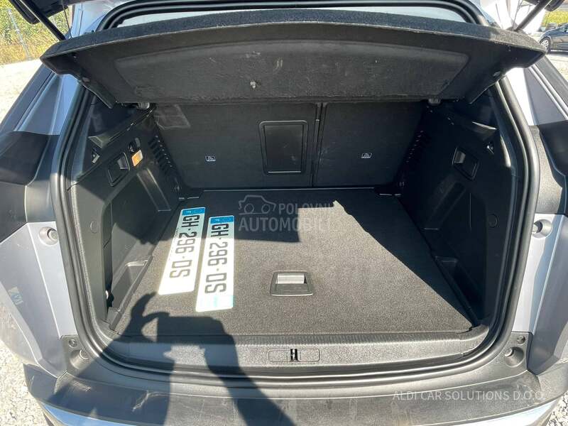 Peugeot 3008 1.2 Puretech/Allure