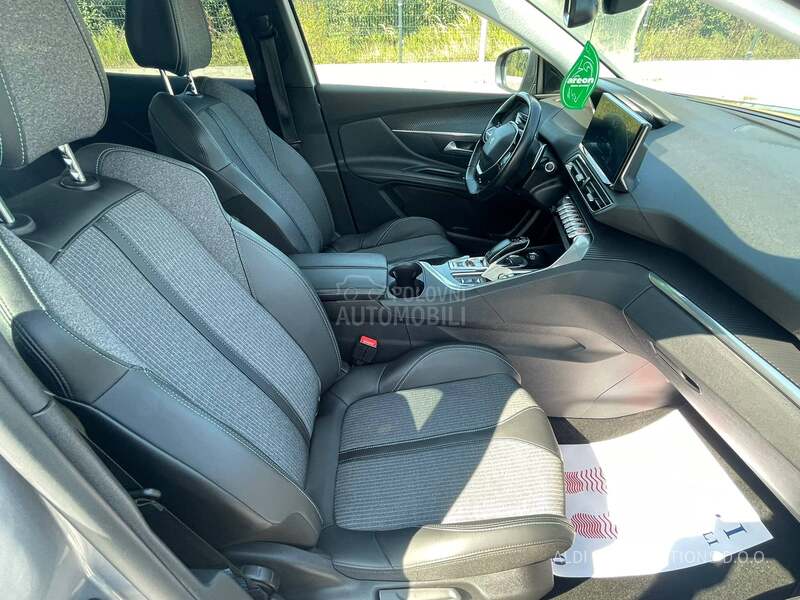 Peugeot 3008 1.2 Puretech/Allure