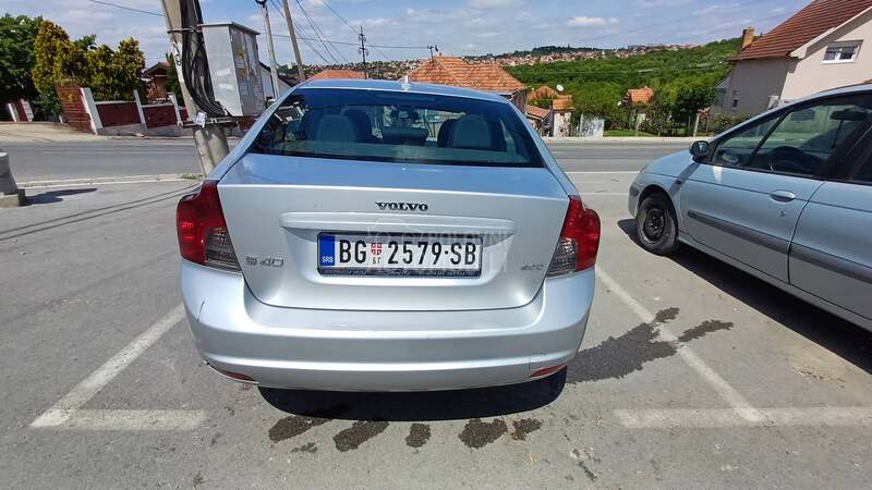 Volvo S40 