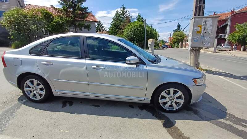 Volvo S40 