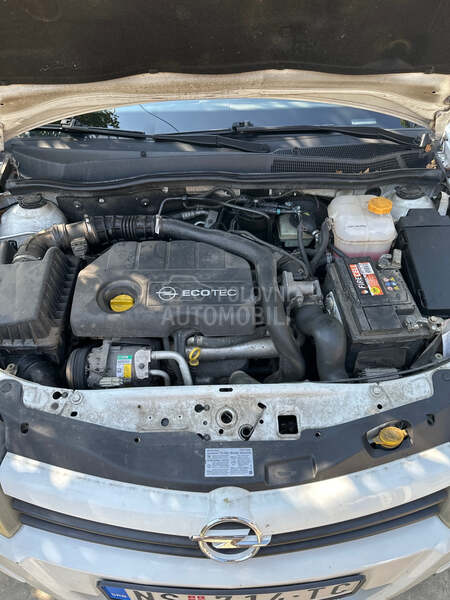 Opel Astra H 