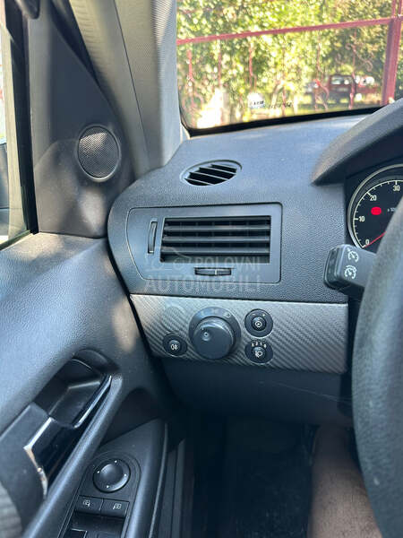 Opel Astra H 
