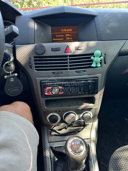 Opel Astra H 