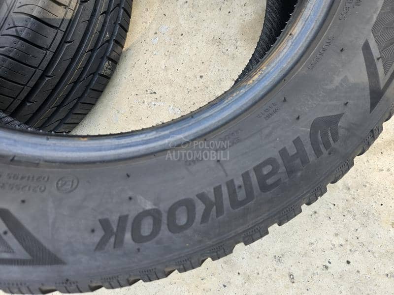Hankook 185/60 R15 Zimska