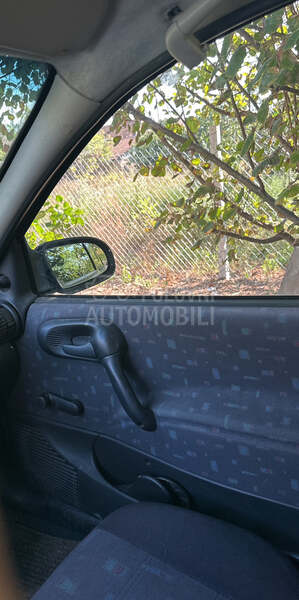 Opel Corsa B 