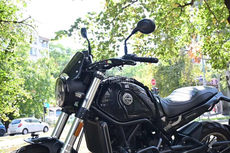 Benelli Leoncino 500 Trail
